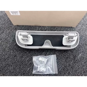 Estuche para gafas inteligentes A4538100041 de plástico para uso en automóvil, un solo color - Product Image 2