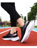 Chaussures de course pour femmes automne 2025, directement de l'usine, transfrontalières, avec semelle souple, confortables, respirantes, empeigne en mesh et semelle intermédiaire en EVA