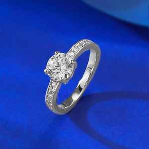 Nuevo anillo de novia de <span class=keywords><strong>diamante</strong></span> redondo con incrustaciones de cuatro garras de plata S925 de 6,5mm, joyería de boda con borde cruzado en <span class=keywords><strong>vivo</strong></span> de Libro <span class=keywords><strong>Rojo</strong></span> - Product Image 3