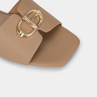 Sandales personnalisées Chrisbella pour femmes, pantoufles en cuir PU, service ODM/OEM, vente en gros de sandales personnalisées pour femmes
