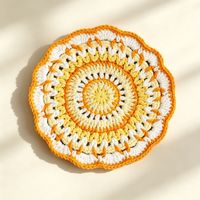 Sous-verre moderne minimaliste en forme de tournesol, crocheté à la main, décoration de table de Noël, set de table fleuri