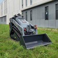 TOVISEN Compact Mini Skid Steer Loader dengan Mesin Diesel Kubota 25HP V1000 Skid Loader dengan Kapasitas Angkat Maksimum 1430 lb