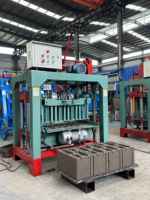Machine de moulage manuelle de briques de ciment 4-35B à haute efficacité pour blocs creux, facile à utiliser, vente directe fabricant