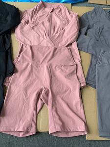 Giacca con cerniera in oro rosa e pantaloncini sportivi da <span class=keywords><strong>palestra</strong></span> da <span class=keywords><strong>donna</strong></span> Set sportivi Activewear abiti da allenamento in due pezzi Set abbigliamento <span class=keywords><strong>donna</strong></span> - Product Image 5