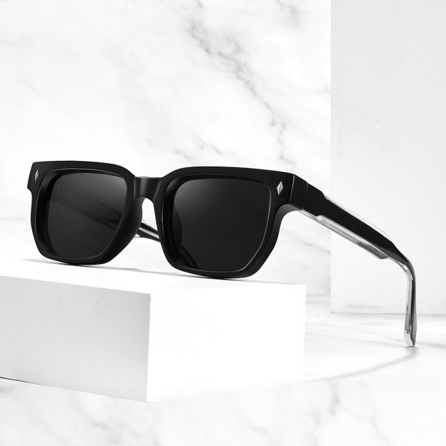 Trending Fashion Designer Glasses Gradient Sunglasses Women Uv400 2025 Designer Square Frame Glasses Men