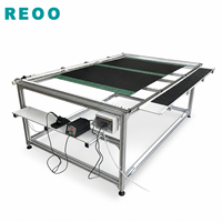 Station de pose manuelle de chaînes de cellules solaires / Table pour l'assemblage de modules photovoltaïques Ligne de production de panneaux solaires