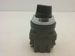 NEW ASN320 <strong>SELECTOR</strong> <strong>SWITCH</strong> 2 POSITION <strong>MAINTAINED</strong> NIB One Year Warranty - Product Image 2