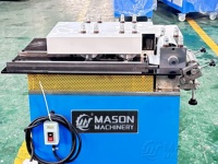 Machine à fabriquer des colliers pour conduits HVAC