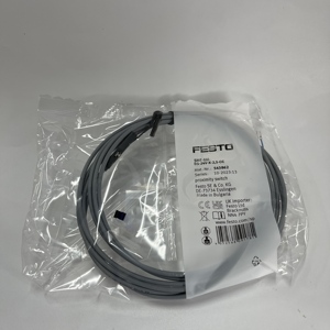 สวิตช์ตรวจจับระยะใกล้แบบใหม่และของแท้ 100% รุ่น SME-8M-DS-24V-K-2,5-OE - Product Image 1