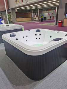 Tinas de spa Boquilla de masaje de agua Bañera de hidromasaje con características terapéuticas - Product Image 6