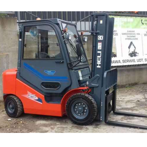 Truk Pengangkat Fleksibel Industri 2.5 Ton yang Tangguh CPQ25 Side Loader Stacker Stabil untuk Manajemen Stok Ritel - Product Image 5