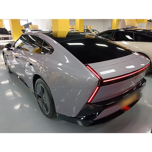 Auto Usata Guazi 2025 XPeng P7 Spedizione Veloce EV Elettrica Pura Automatica Hatchback LHD per Spostamenti Urbani Intelligenti 5 Posti - Product Image 3