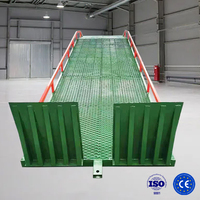 Mobile Laderampe Verstellbare Hydraulische Rutschfeste Entladerampe für Kleine Lagerhallen Tragbare Rampe für Containerbeladung