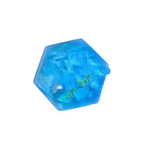 Sapone personalizzato creativo del ghiacciaio dell'oceano originato sapone idratante della colonia blu sapone originale fatto a mano da pietre di conchiglia