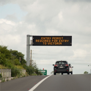 Offre spéciale Vente en gros Affichage LED <span class=keywords><strong>Panneaux</strong></span> de signalisation Panneau routier Autoroute à messages variables Panneau à messages dynamique - Product Image 3