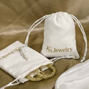 Pochette de rangement en velours de luxe avec logo personnalisé, sac à cordon en daim, organiseur pour chaussures, colliers, montres, sacs anti-poussière recyclables - Product Image 4