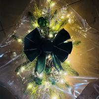 Guirlande de porte de Noël artificielle haut de gamme en gros avec pendentifs dorés scintillants et ornements pour la décoration des hôtels et des centres commerciaux