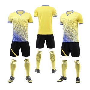 Vente en gros Maillots de football violets Uniformes de football techniques sublimés Combinaison de football verte et jaune pour club de jeunes - Product Image 5