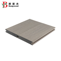 Parquet en bois de haute qualité Planche en bois composite Terrasse en bois composite Decking composite WPC