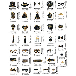 Set de 36 Accesorios Fotográficos Negros y Dorados para Fiestas de Cumpleaños y Graduación, Decoración con Accesorios para Fotos - Product Image 4