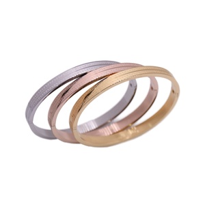 Female Temperament Classic <strong>Bracelets</strong> Simple Trendy <strong>Bangle</strong> Stainless Steel <strong>Bracelet</strong> for Men and Women - Product Image 4