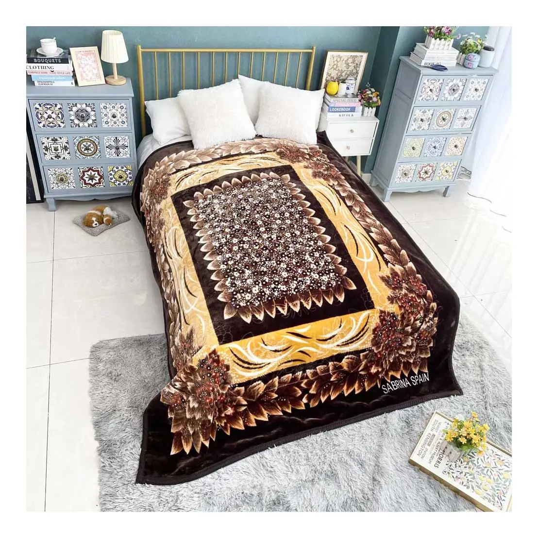 Wholesale king size middle east high quality korean mink customized soft cheap double thick double warm Raschel blanket