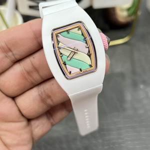 Montre-bracelet mécanique squelette pour femme, style classique et élégant de créateur haut de gamme, boîtier en céramique Cotton Candy 0701 - Product Image 2