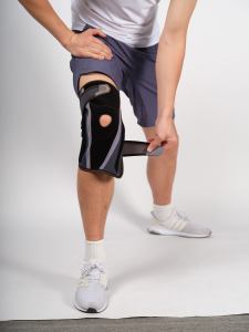 Ginocchiere di Supporto Regolabili di Alta Qualità, Delicate sulla Pelle, Compressive, Efficacemente Prevenzione delle Distorsioni Muscolari - Product Image 3