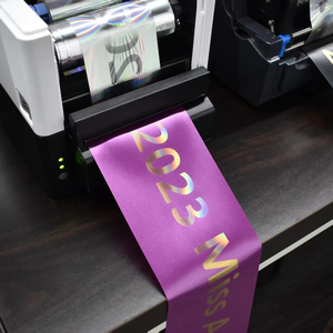 Cinta de Resina Holográfica Dorada Metálica Personalizada con Impresión Láser de Logotipo, 40MM, Lámina de Transferencia Térmica para Cintas de Graduación - Product Image 1