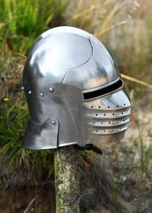 Casque de protection facial Bellows Face Sallet plaqué Ca. Armure de Chevalier Médiéval en Acier du XIXème Siècle, Style Historique, pour Exposition Muséale - Product Image 3