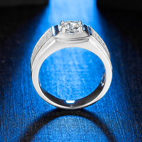 Meilleure vente bijoux fins de luxe à la mode à la mode 1ct 1.0ct 1 carat 6.5mm Moissanite S925 bagues en argent Sterling pour mariage hommes