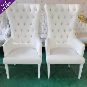 Chaises de trône baroques à dossier haut pour mariage - Product Image 1