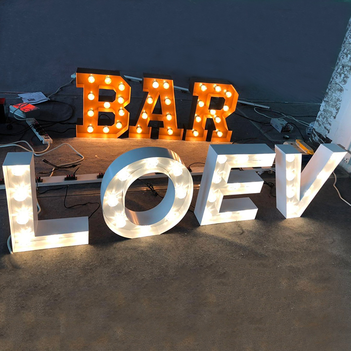 Сделанные на заказ недорогие 3D Изогнутые светодиодные лампы, Большие буквы любви для свадебного украшения