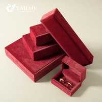 Boîte à bijoux de luxe en velours rouge YADAO, logo personnalisé pour collier, bracelet, pendentif, boîte à double anneaux, organisateur d'emballage