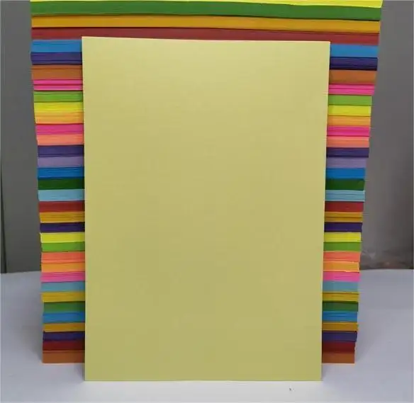 Stokta toptan 70G A4 açık sarı renk kopra kağidi ofis baskı kağıdı çocuk boyama DIY el yapımı Origami malzeme