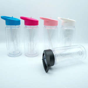 RTS 10oz gobelet pré-percé en acrylique à double paroi enfants verres avec trou et bouchon <span class=keywords><strong>tasse</strong></span> de boule à neige en plastique - Product Image 3