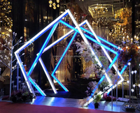 Lumières de mariage rvb de hauteur de 9 pieds arc géométrique en métal Led Tunnel lumière lumières de mariage décoration toile de fond
