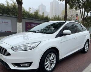 <span class=keywords><strong>2017</strong></span> Changan Ford Focus 1.6L 125 automatique attrayant utilisé berline compacte à hayon Mini intérieur foncé gaz/essence direction gauche - Product Image 2