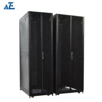 Unité de distribution d'alimentation intelligente (PDU) triphasée 32A 400V à 24 prises, certifiée CE/RoHS, pour rack