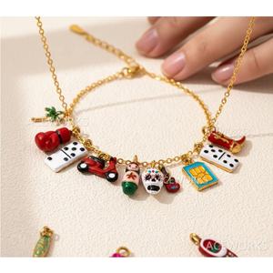 Voyages et Vie |   Acier inoxydable plaqué or 18K PVD |   Pendentif coloré pour voyage et vacances, charme et souvenir |   Imperméable et durable - Product Image 5