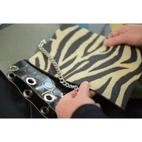 Sacs à main pour femmes de haute qualité à imprimé animal, fabriqués à la main en Italie, personnalisation, matériaux durables, style rock classique