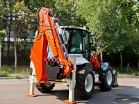 Mesin Backhoe tipe 4CX dengan gigi pendaratan H dan mesin diesel