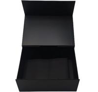 Boîte cadeau pour chaussures noire personnalisée écologique avec fermeture magnétique, finition brillante ou mate
