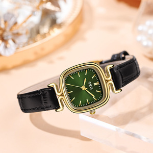 Reloj de cuarzo cuadrado con esfera verde para mujer y correa de piel de cocodrilo negra - Product Image 2