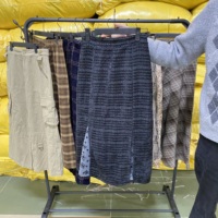 Jupes d'hiver d'occasion en balles, vente en gros, jupes imprimées de seconde main pour la revente