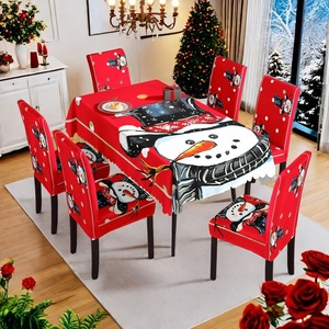 Set di Tovaglia Elastica e Coprisedia con Stampa a Quadri Rossi e Ghirlanda Cardinale, Alta Qualità per Tavola Festiva - Product Image 3
