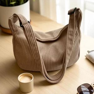 Sac bandoulière vintage en velours côtelé de couleur unie pour femme avec fermeture éclair étanche et motif lettre, idéal pour le quotidien et les voyages - Product Image 3