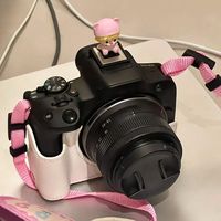 Appareil photo numérique CCD rétro 9600W pixels pour la photographie, capable de prendre des photos et de les téléverser sur les téléphones mobiles.
