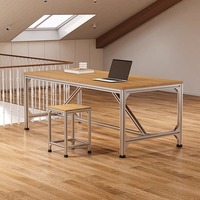 Profilé en aluminium de table d'ordinateur de style panneau de bois moderne et simple pour l'usage d'établi de négociation de conférence d'immeuble de bureaux