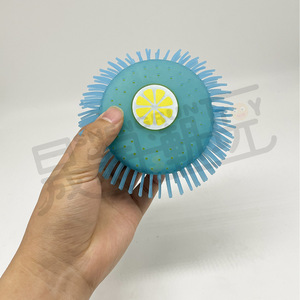 จานน้ำหมุนซันไลท์สปอร์ต ทอร์นาโด สปินเนอร์ สำหรับเด็ก เล่นกลางแจ้ง ของเล่นมีช่องน้ำขนาดใหญ่ พ่นน้ำเร็ว - Product Image 3